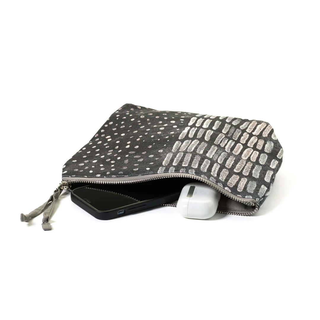 Large Pouch – Lena Nyadbi, Starry Night in Jimbirla Country - Image 2